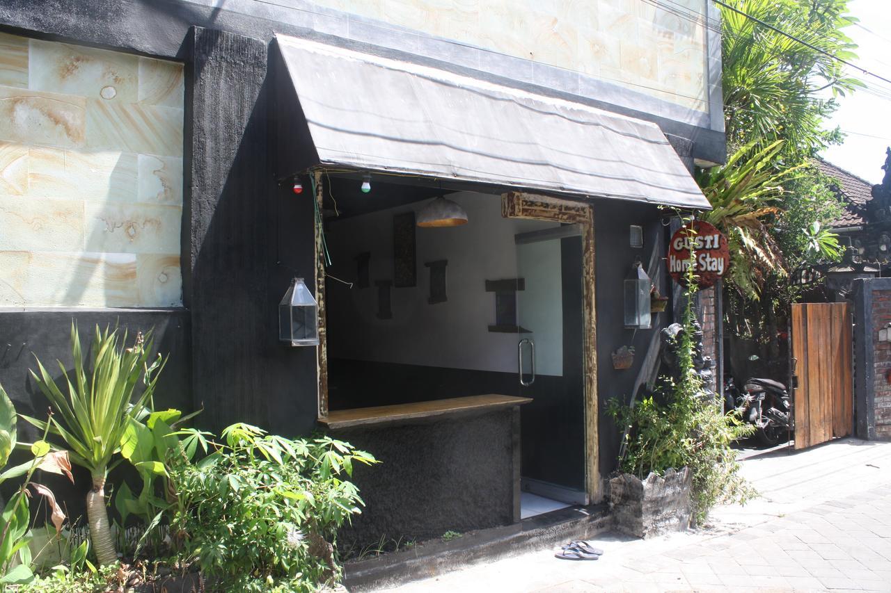 Gusti Homestay Kerobokan Kerobokan (Bali) Exterior photo